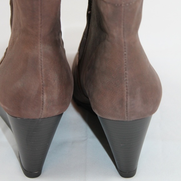 Halston Leather Wedge Ankle Boots 8 Hal Brown NEW - Picture 4 of 6